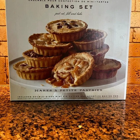Williams Sonoma Mini Pie Baking Set with Cookbook - Picture 2 of 7